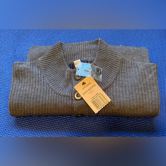 Dockers Men’s Sweater. - Picture 12 of 12
